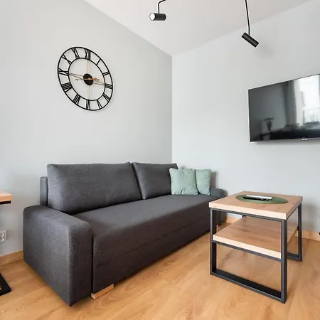 Apartament Wola Skwer Sunny Warszawa
